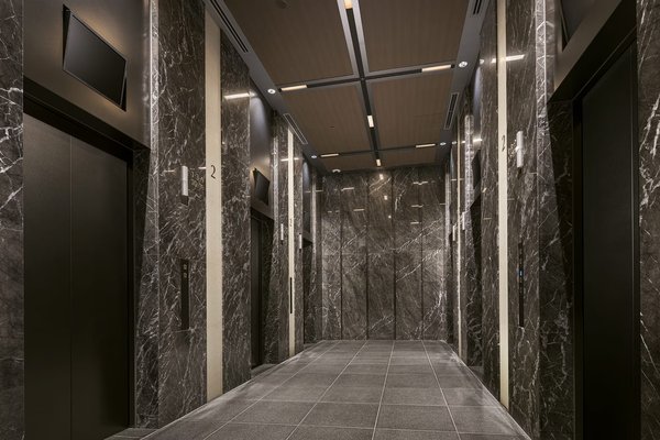Elevator hall
