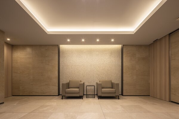 エントランスホール(竣工写真)