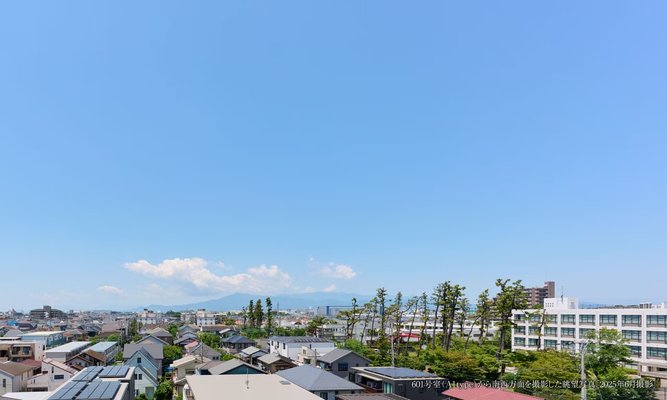 601号室(A1type)から南西方面を撮影した眺望写真（2025年6月撮影）