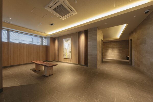 A棟エントランス（撮影：2025年12月）