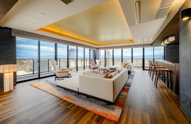 竣工写真：スカイラウンジ