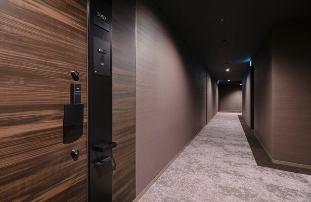 竣工写真：内廊下（30階）