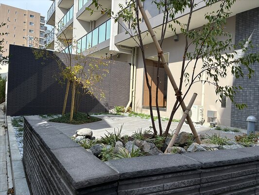 エントランスガーデン