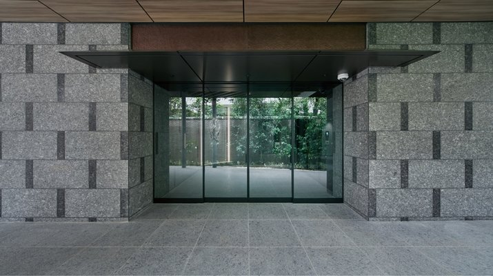 エントランス（2024年7月撮影）