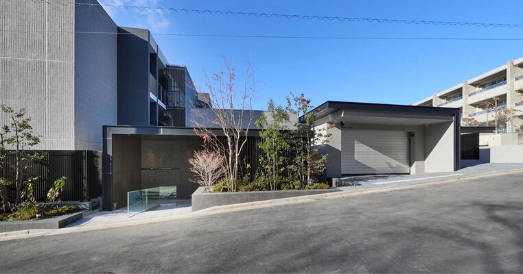 エントランス／2025年12月撮影