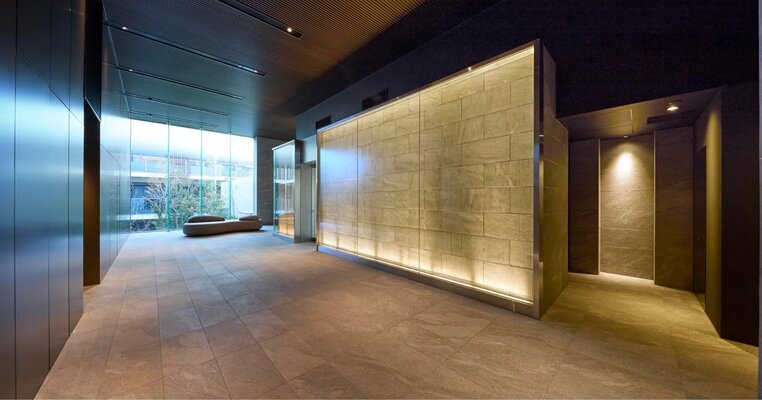 エントランスホール／2025年12月撮影