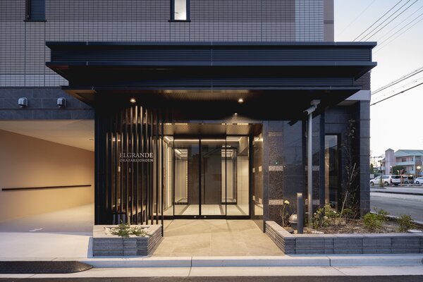 アプローチ（2026年6月撮影）