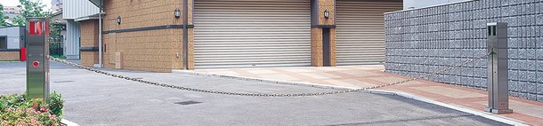 駐車場ゲートを自動開閉するロボットゲート(ETC対応)