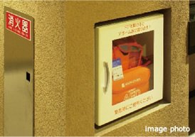 防災倉庫とAEDを共用部に設置