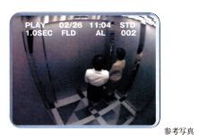 エレベーター内監視モニター