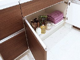 使い勝手に優れたベースキャビネット