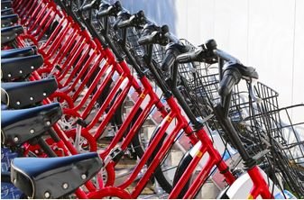 敷地内にコミュニティサイクルのポートを完備。「DATE BIKE」で都心へスイスイと。
