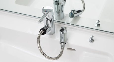 ヘッドが引き出せるシングルレバー水栓