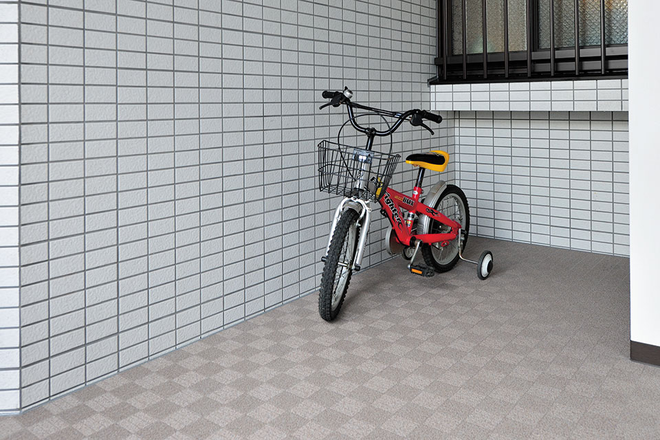自転車も置けるゆとりの空間 アルコーブ