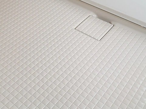 モザイクパターンフロア