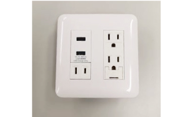 モバイルの充電に便利なUSBコンセント設置。(全邸標準装備)