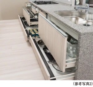 物が取り出しやすい「スライド式収納」
