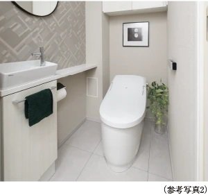 ローシルエットでデザインすっきり「ローシルエットタンクトイレ」