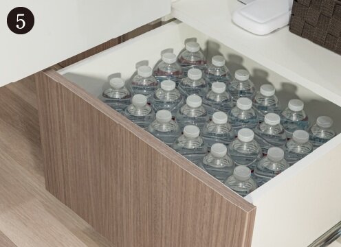 引き出し式の収納ボックス