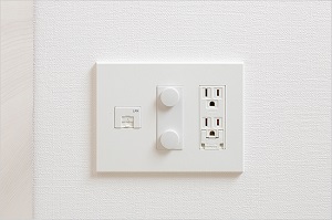 マルチメディアコンセント
