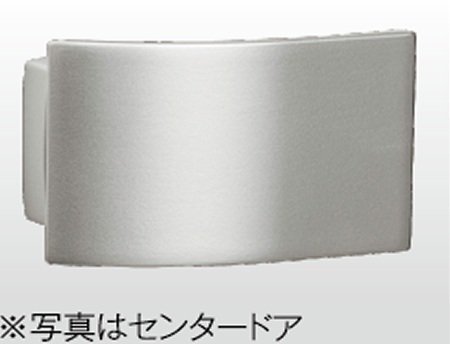 玄関ドアとセンタードア（リビング）の
ハンドルはプッシュプルを採用