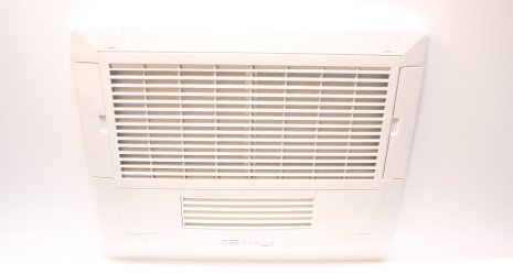 浴室換気暖房乾燥機