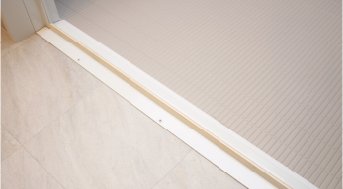 段差の少ないユニットバス