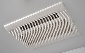 浴室換気暖房乾燥機