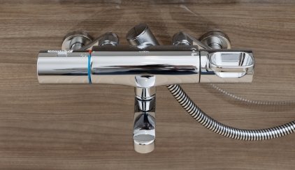 サーモスタット式混合水栓