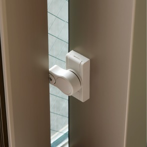 指はさみ防止ストッパー