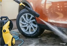 脚立や工具、自転車空気入れなど、あれば便利だけど保管に困るアイテムを必要な時に利用できます。