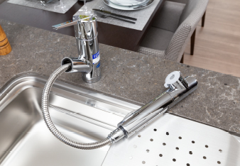 浄水器一体型ハンドシャワー水栓