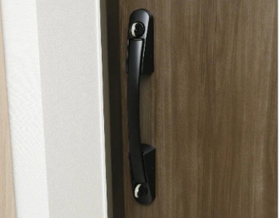 プッシュプル玄関ドア