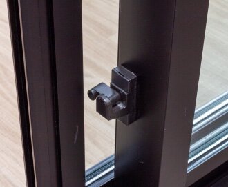 指挟み防止ストッパー