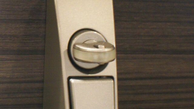 スイッチ式サムターン