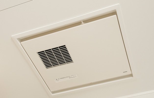 浴室換気暖房乾燥機