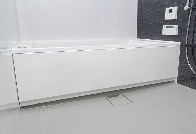 またぎが低く入浴しやすい
低床型ユニットバス
