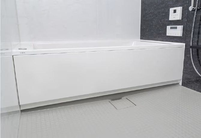またぎが低く入浴しやすい
低床型ユニットバス