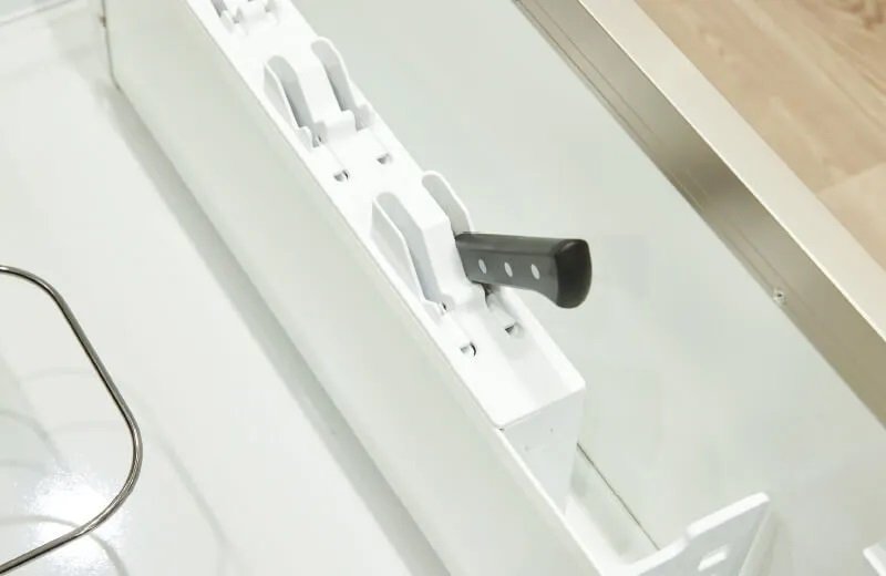 包丁隠し(チャイルドロック機構)