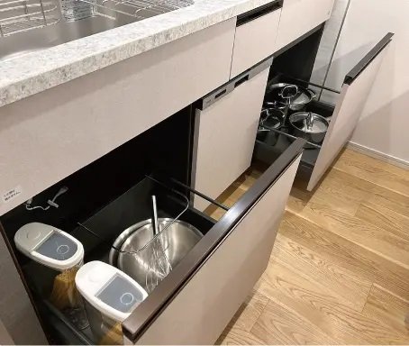 スライド式収納ユニット