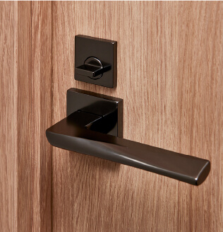 トイレドアの内鍵