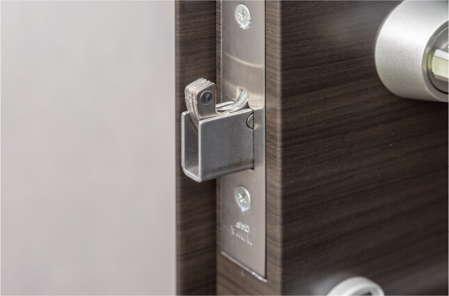 鎌付デッドボルト