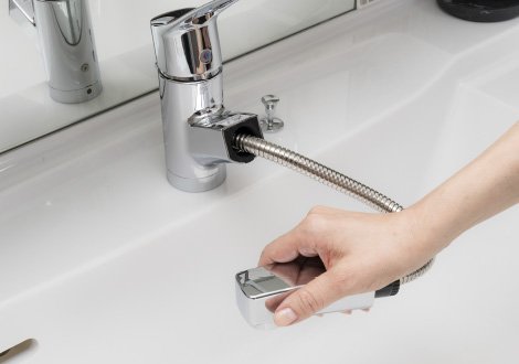 シングルレバーマルチ水栓