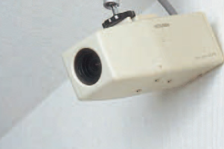 不審者やトラブルを監視防犯カメラ