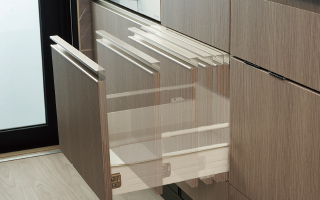 スライド収納（ソフトクローズ付）