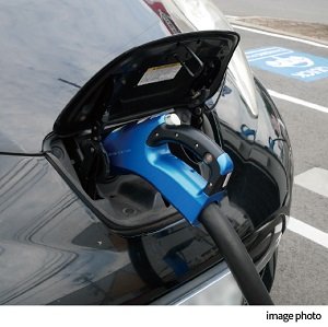 電気自動車充電対応コンセント