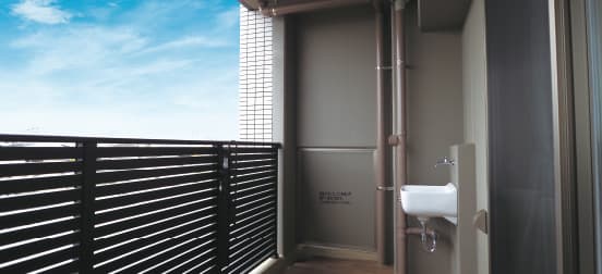 バルコニー戸境壁