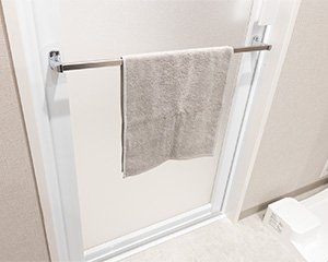 スペースを有効にドアタオル掛け