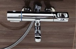 サーモスタット式混合水栓