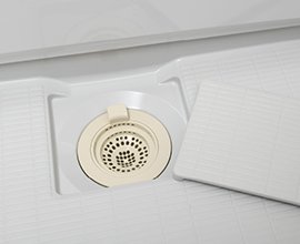 手軽にお手入れできる排水口